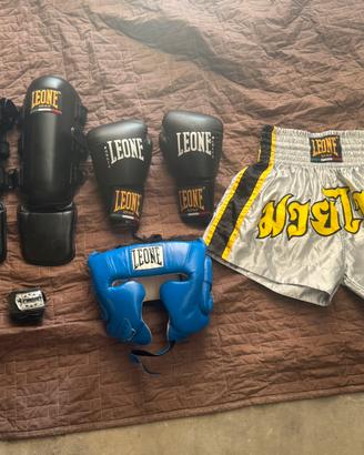 Attrezzatura kick boxing