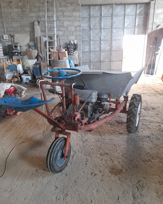 Motocarriola cassone ribaltabile manualmente 11hp
