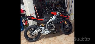Aprilia rs660 factory