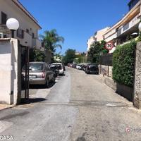 Rometta Mare 150 mq di appartamento in villa P.T