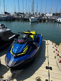 Moto d'acqua sea doo wake pro anno 2020