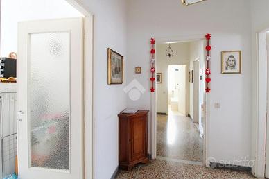 5 LOCALI A LIVORNO