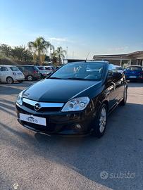Opel Tigra TwinTop 1.4 16V Sport
