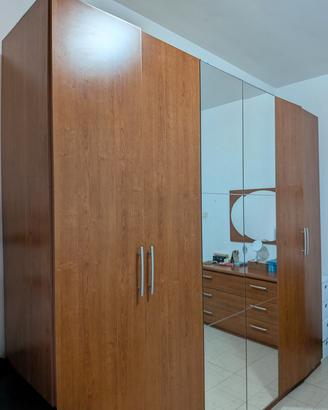 Armadio in legno