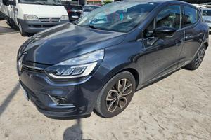 RENAULT Clio dCi 8V 75 CV 5 porte Moschino Zen