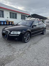 Audi A8 6.0 W12