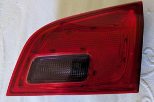 Fanale destro portellone Opel Astra cosmo tourer J