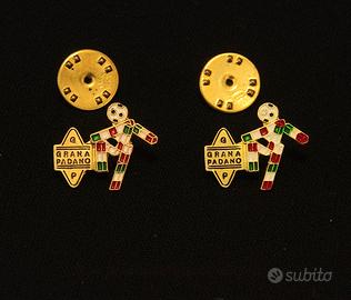 Coppia spille pins logo mondiali calcio Italia '90