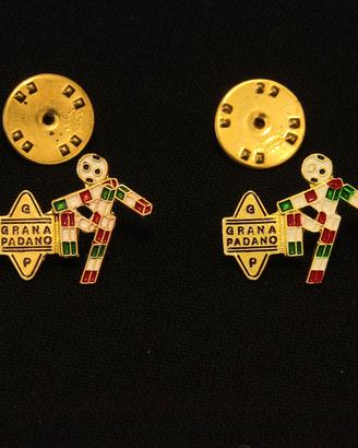 Coppia spille pins logo mondiali calcio Italia '90
