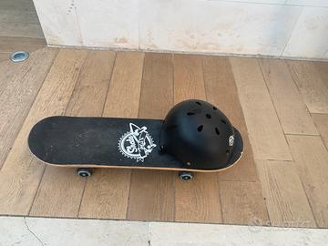 Skate e caschetto