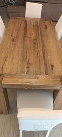 Tavolo in legno 