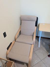 Sedia IKEA Poang con Poggiapiedi