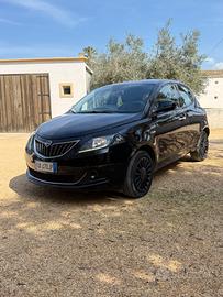 Lancia Ypsilon 1.0 FireFly 5 porte S&S Hybrid Silv