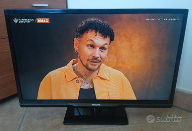 TV PHILIPS DA 24 POLLICI A LED,DECODER INTEGRATO