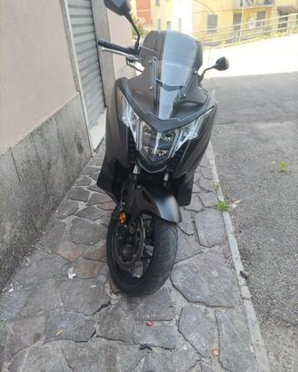 Honda integra 750