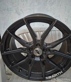 5 Cerchi in Lega da 19 .