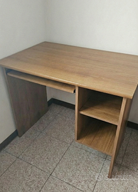 Scrivania porta PC uso studio/ufficio