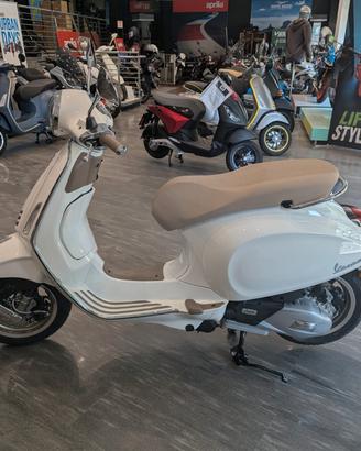 Piaggio Vespa 125 Primavera S E5+ Keyless e Disco 