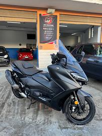 Yamaha TMAX 560