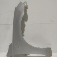 PARAFANGO ANTERIORE DESTRO MAZDA 3 Berlina Serie (
