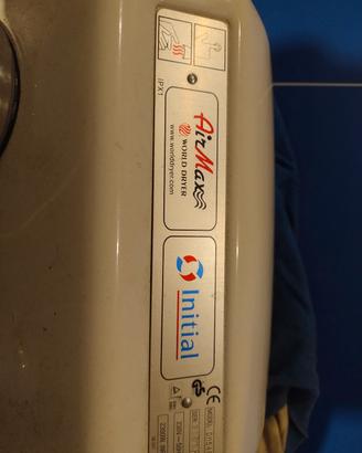 Asciugamani elettrico Initial  2300 watt