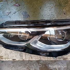 Faro anteriore Golf 8