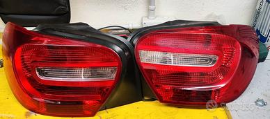 fari Mercedes classe a w 176 anno 2015