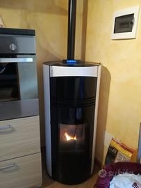 stufa pellet Dal Zotto modello Azzurra 9,6 kw