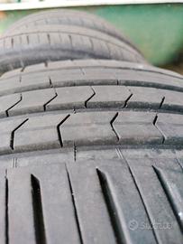 Quattro pneumatici 225/50 R 17