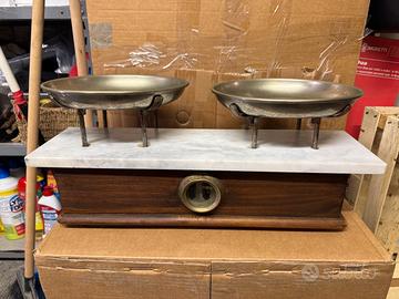 Bilancia antica da cucina