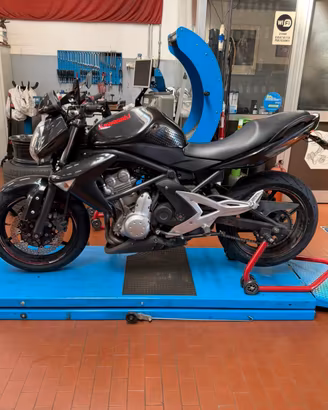 Kawasaki ER6N