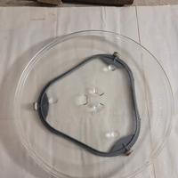 vari piatti microonde . diverse misure