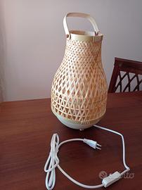 Lampada da tavolo Ikea MISTERHULT 