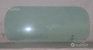 Lunotto Nissan Cabstar 93-98