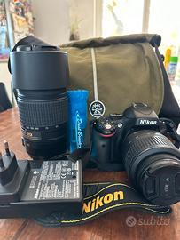 Nikon D5100  più obiettivo