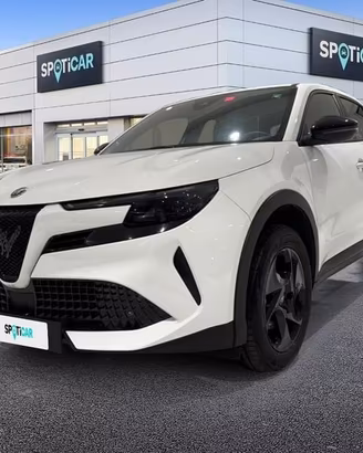 Alfa Romeo Junior 1.2 136CV Hybrid eDCT6 ibrida