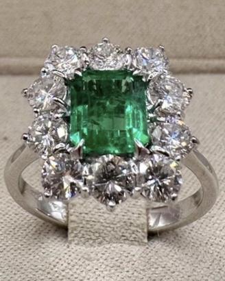 ANELLO ORO 18kt. DIAMANTI E SMERALDO COLOMBIANO