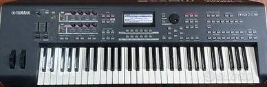 YAMAHA  Workstation MOX6