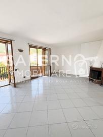 SANT'EUSTACHIO - 4 Vani in parco con Ampio Box