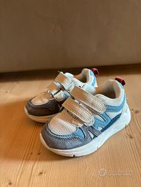 Sneakers bimbo Okaidi numero 21