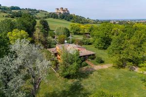 VILLA SINGOLA A LANGHIRANO