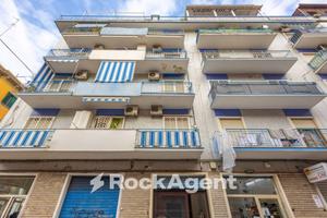 APPARTAMENTO , POSSIBILE CAMBIO IN BOX