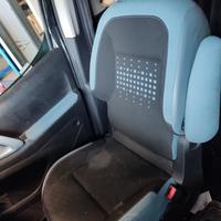 Sedile anteriore dx CITROEN BERLINGO del 2013