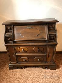 Secretaire ribalta con vano segreto