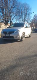 Dacia Sandero 1.2  benzina/gpl del 2009
