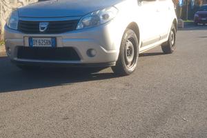 Dacia Sandero 1.2  benzina/gpl del 2009