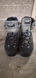 scarponi Dolomite in Gorotex suola Vibram 43 1/3