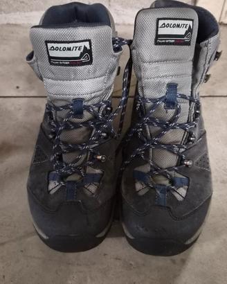 scarponi Dolomite in Gorotex suola Vibram 43 1/3