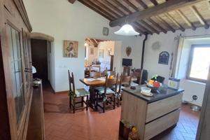 Rustico / Casale di 65 m² con 3 locali a San Casci