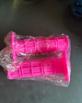 manopole rosa NUOVE IMPACCHETTATE
